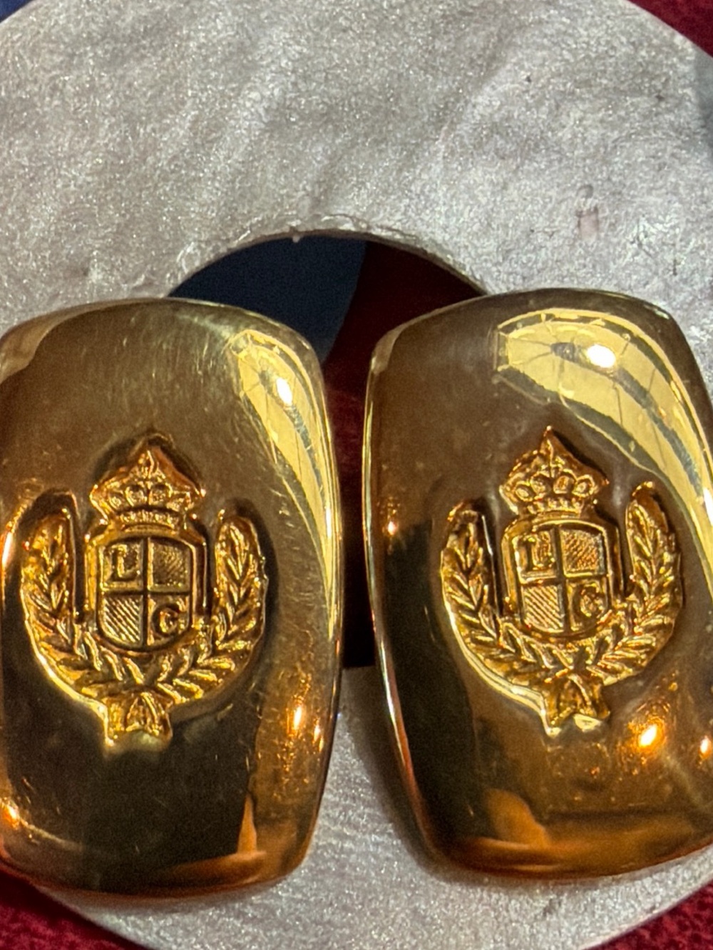 Vintage Liz Claiborne Rectangle Crest Logo GOLD Tone Post Stud EARRINGS 90s Y2K